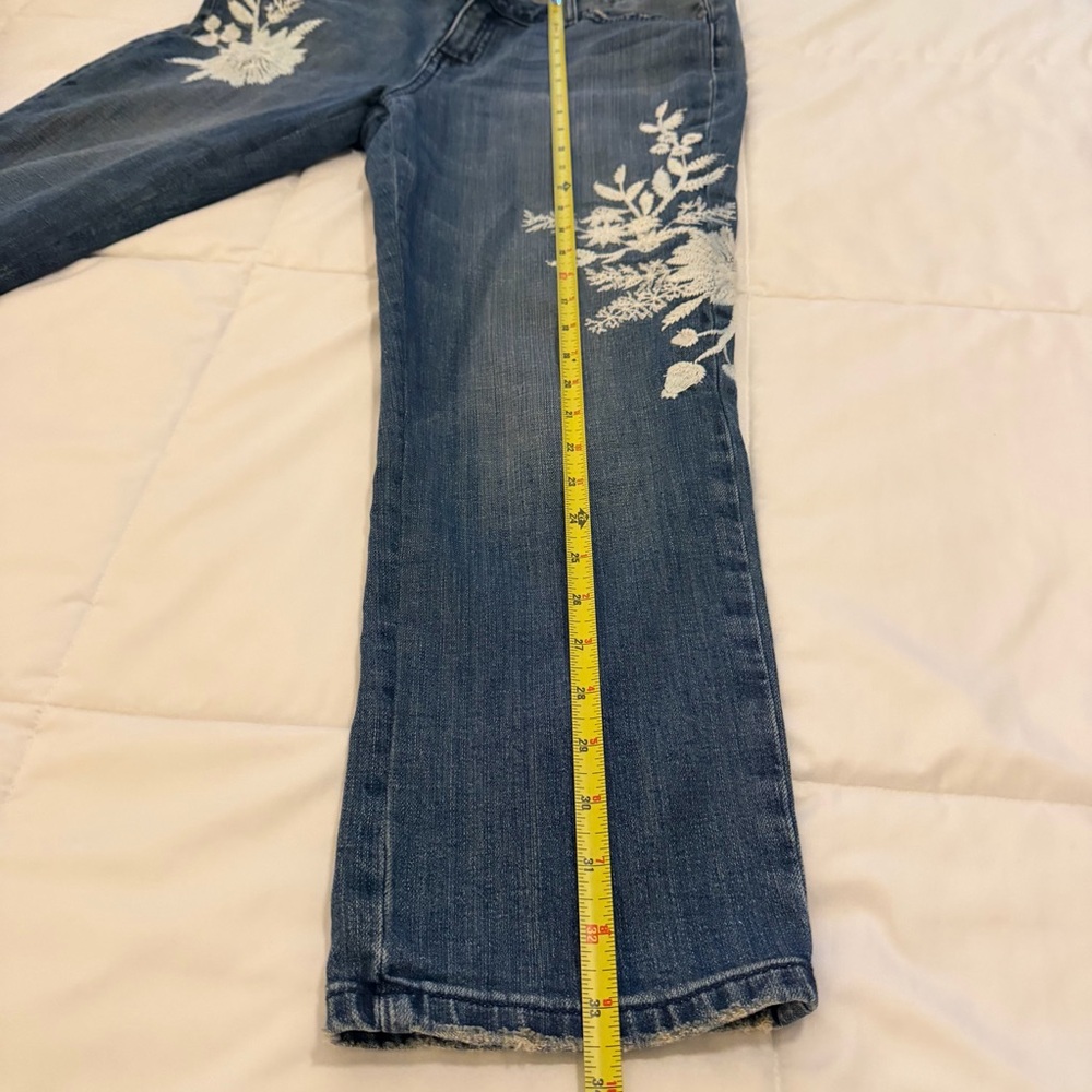 Simply Vera Vera Wang Blue Floral Ankle Jeans - Picture 9 of 12